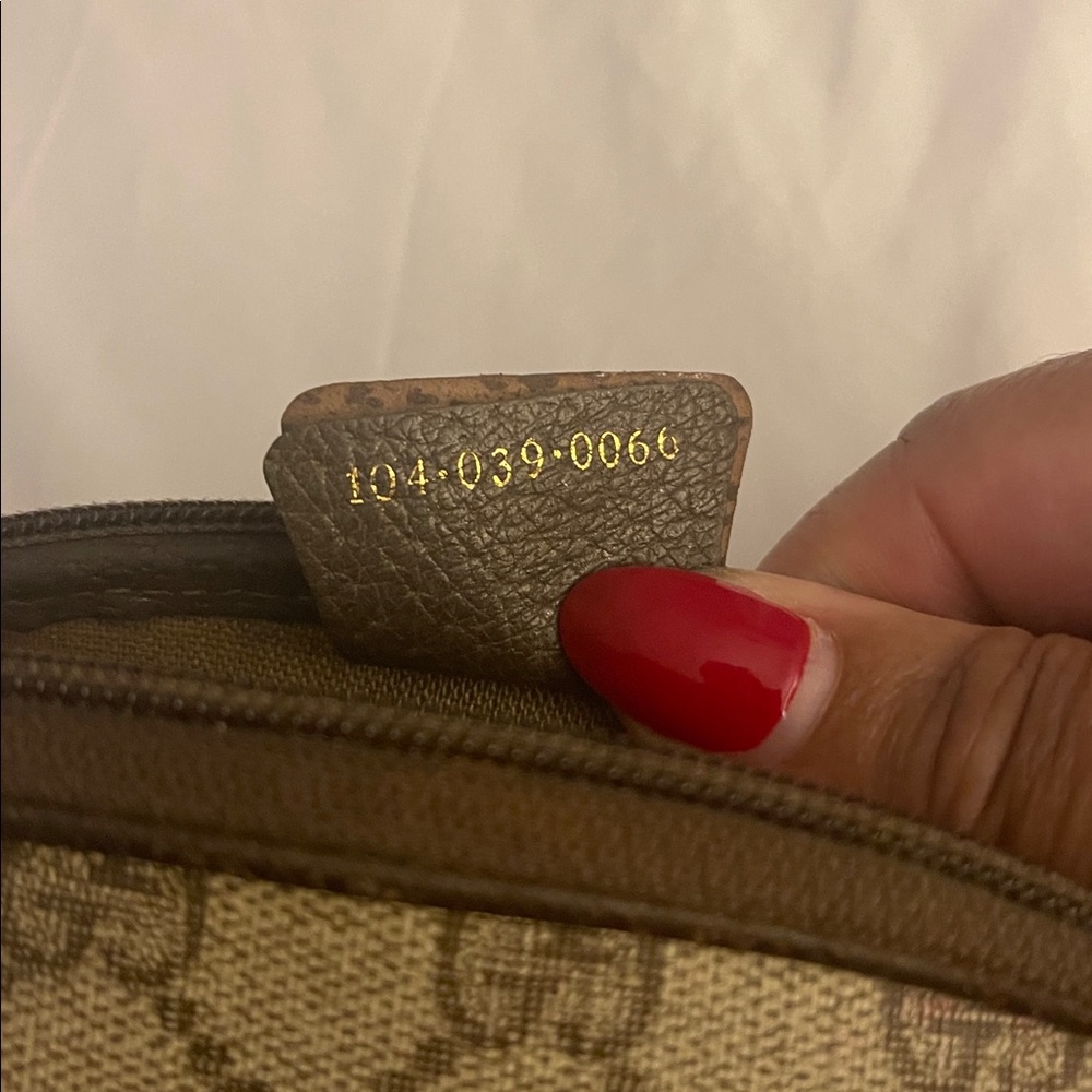 Gucci Beige and Brown GG Canvas Cosmetic Case - Picture 10 of 11